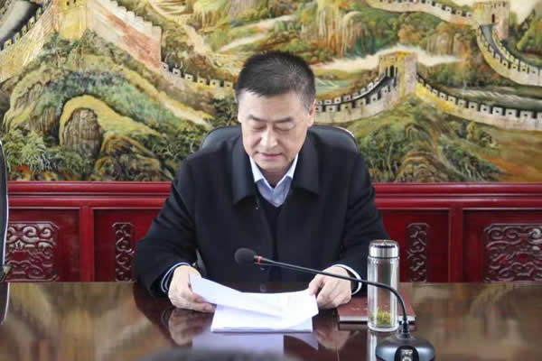 隴運(yùn)集團(tuán)公司黨委召開(kāi)理論中心組集中學(xué)習(xí)暨黨委(擴(kuò)大)會(huì)議